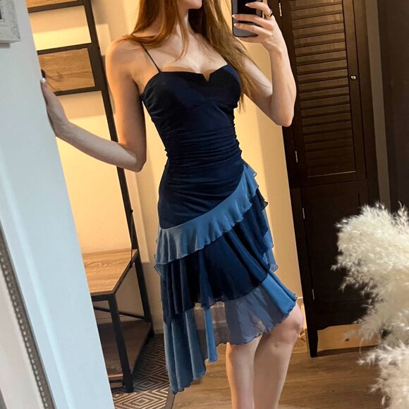 Asymmetrical Two-Tone Dress - Picture 2 of 4